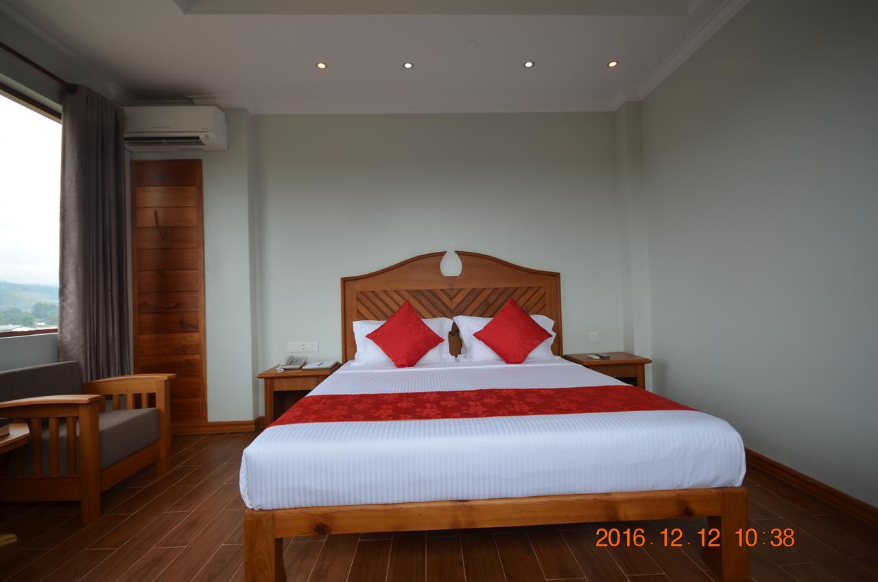Hotel Thipaw Хзипо Экстерьер фото