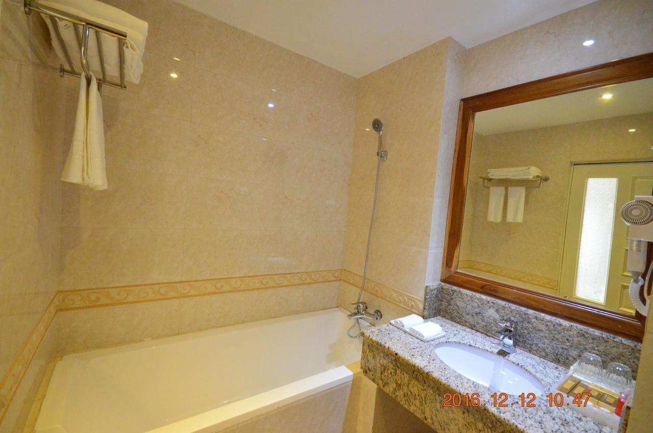 Hotel Thipaw Хзипо Экстерьер фото